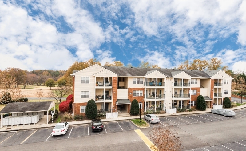 Building Photo - 9999 Links Ln