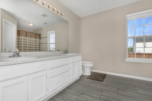 Building Photo - 5981 Vinemont Dr NW