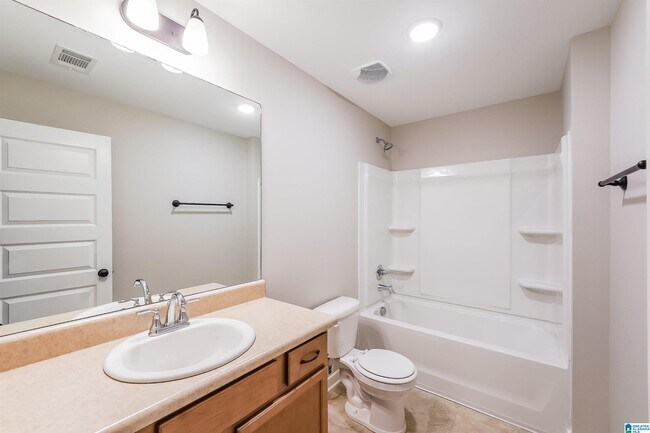 Building Photo - 380380 Deer Creek Way