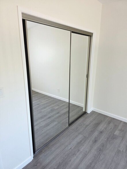 Building Photo - 124 N Brighton St