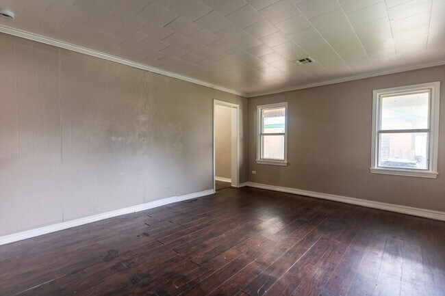 Building Photo - 3 Bedroom Rent to Own Home Available!