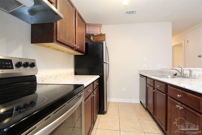 Building Photo - 6948 Spanish Trail