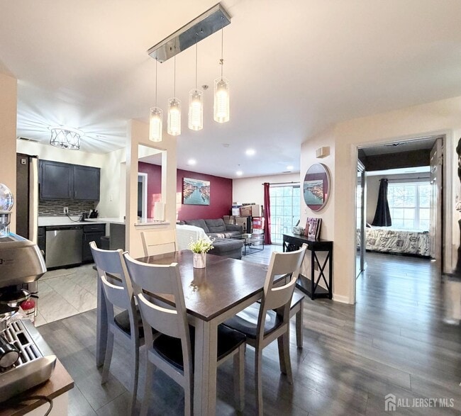 Building Photo - 226 Waterford Dr