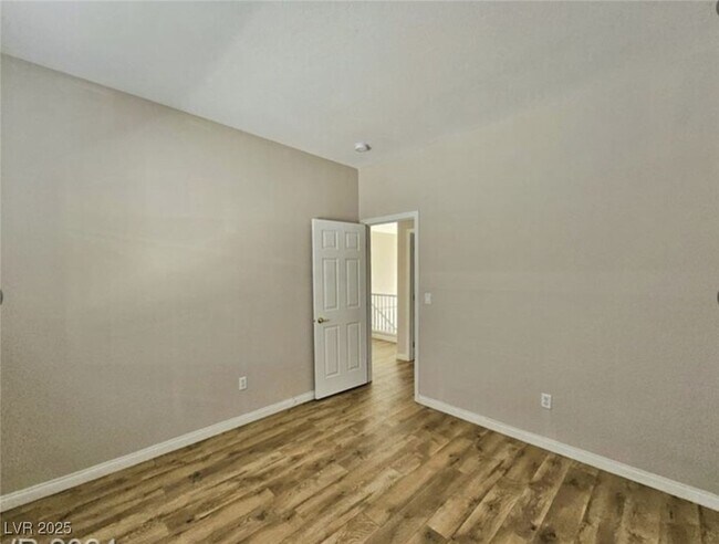 Building Photo - 8917 Waltzing Waters Ct