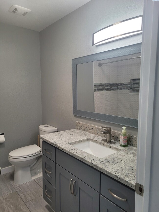 Building Photo - 3714 W Nixon St