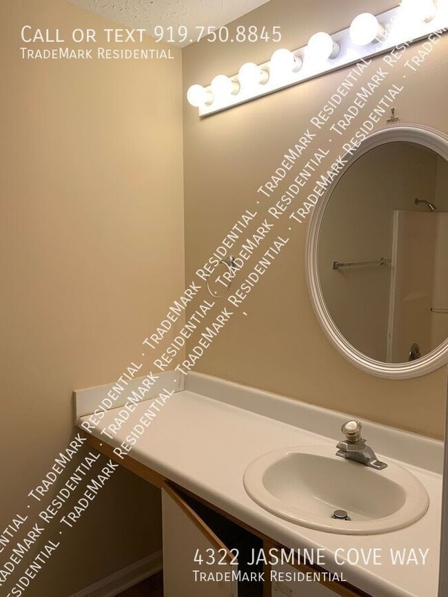 Building Photo - 4322 Jasmine Cove Way