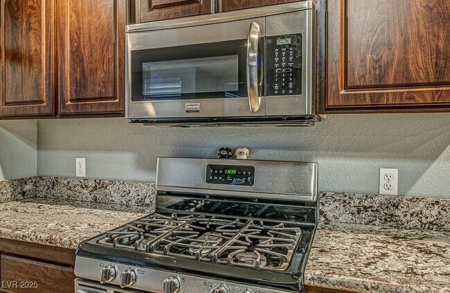 Building Photo - 7769 Verde River Way