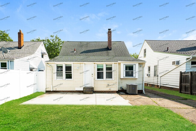 Building Photo - 4065 Wyncote Rd