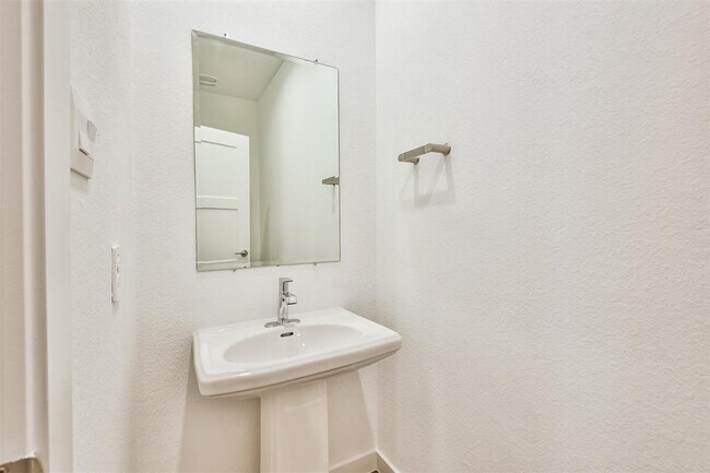 Building Photo - 14316 Yellow Hawthorn Ct