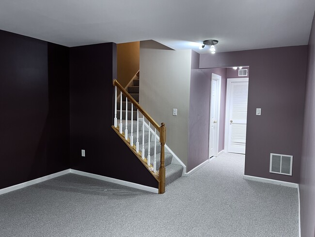 Building Photo - 2222 Journet Dr