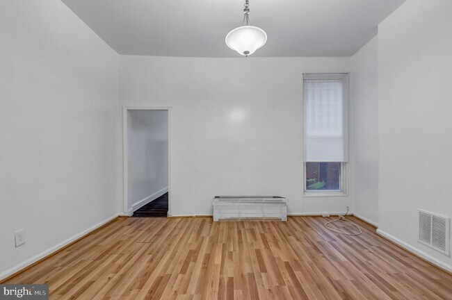 Building Photo - 3027 Walbrook Ave