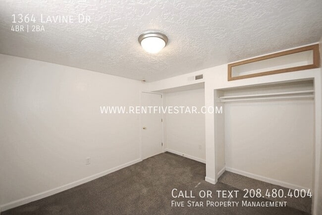 Building Photo - 1364 Lavine Dr