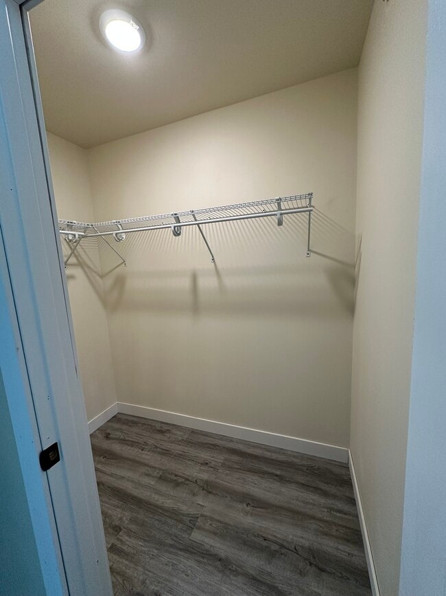 Building Photo - Valley View Estates C
