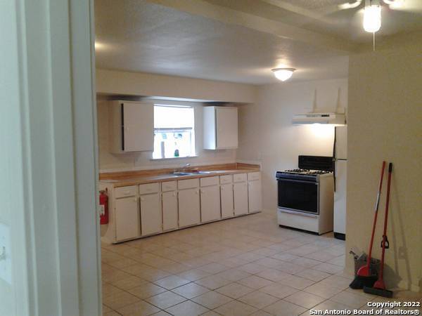 Building Photo - 600 Monticello Ct