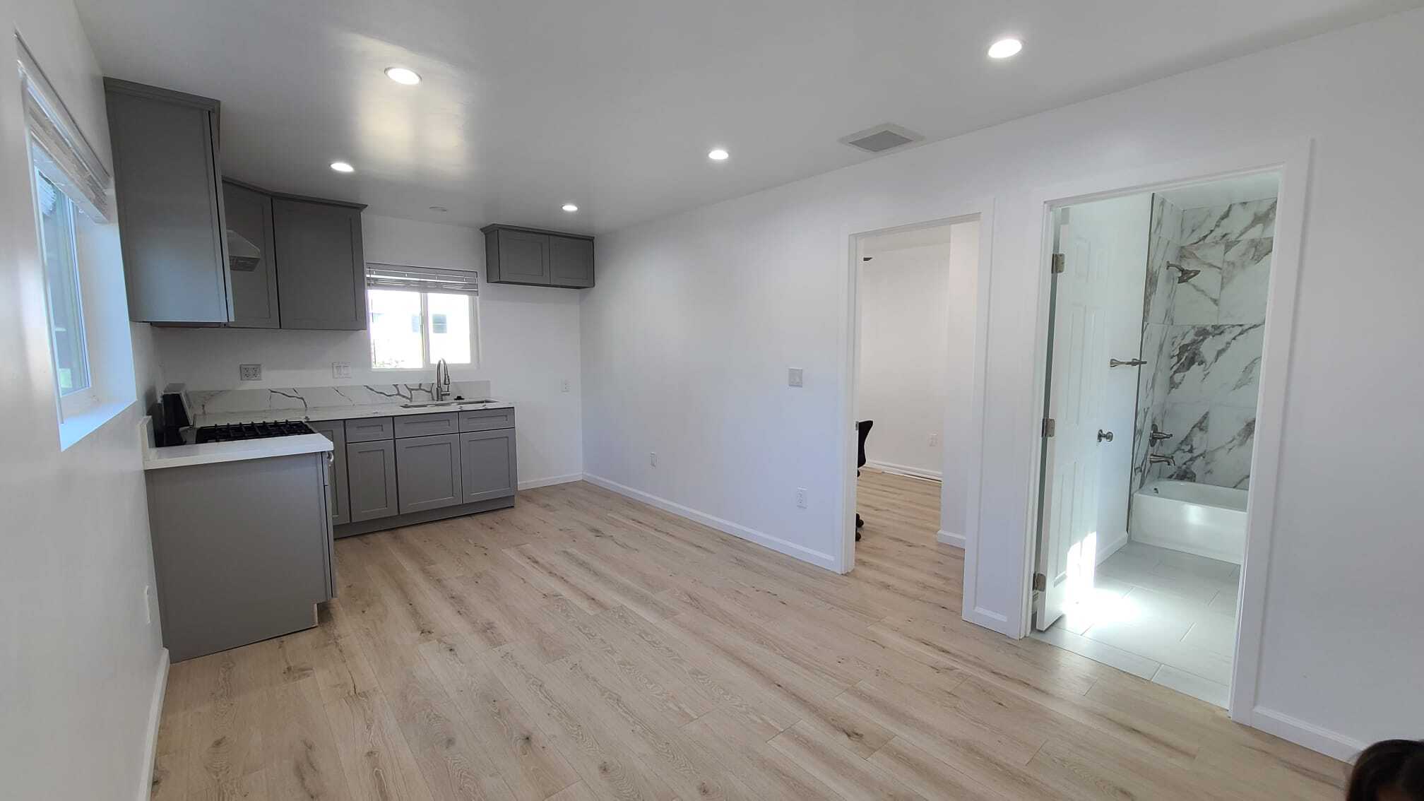 Building Photo - 9430 Olympic Blvd