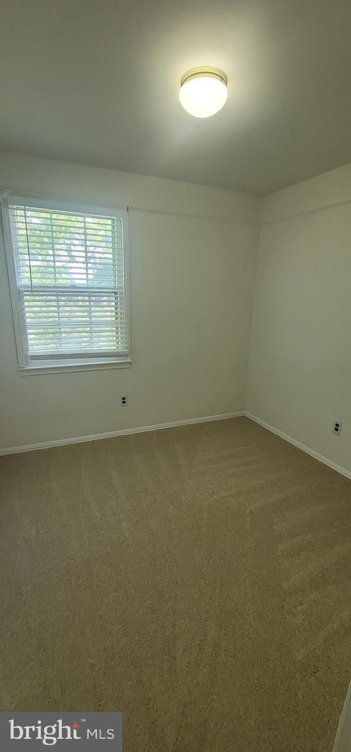 Building Photo - Love to relax? Love to entertain? You can ...