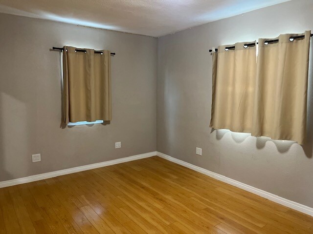 Building Photo - 13433 Cerise Ave