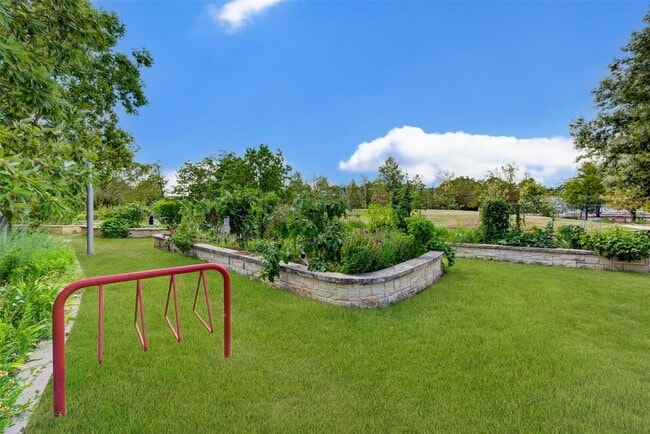 Building Photo - 1516 Bonnie Brae St