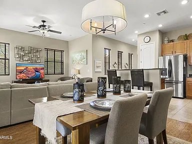 Building Photo - 10055 N 142nd St