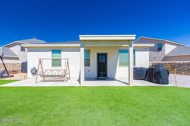 Building Photo - 11102 Blazing Star Pl