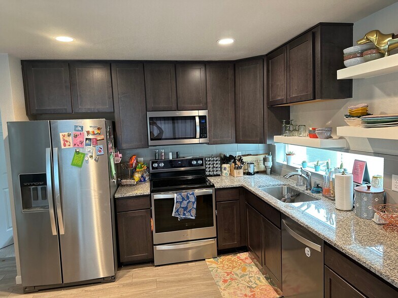 Building Photo - 5791 Tramore Ct