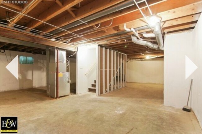Building Photo - 214 Garden Cir