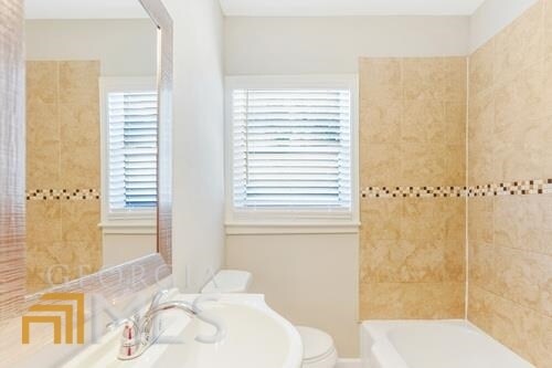 Building Photo - 1951 Meadow Ln