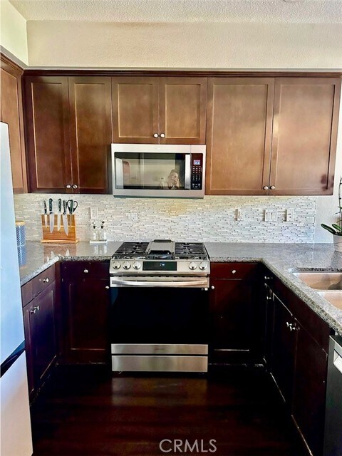 Building Photo - 5450 Strand