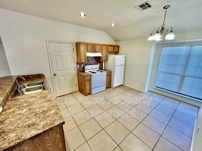 Building Photo - 1412 S Mississippi Ave