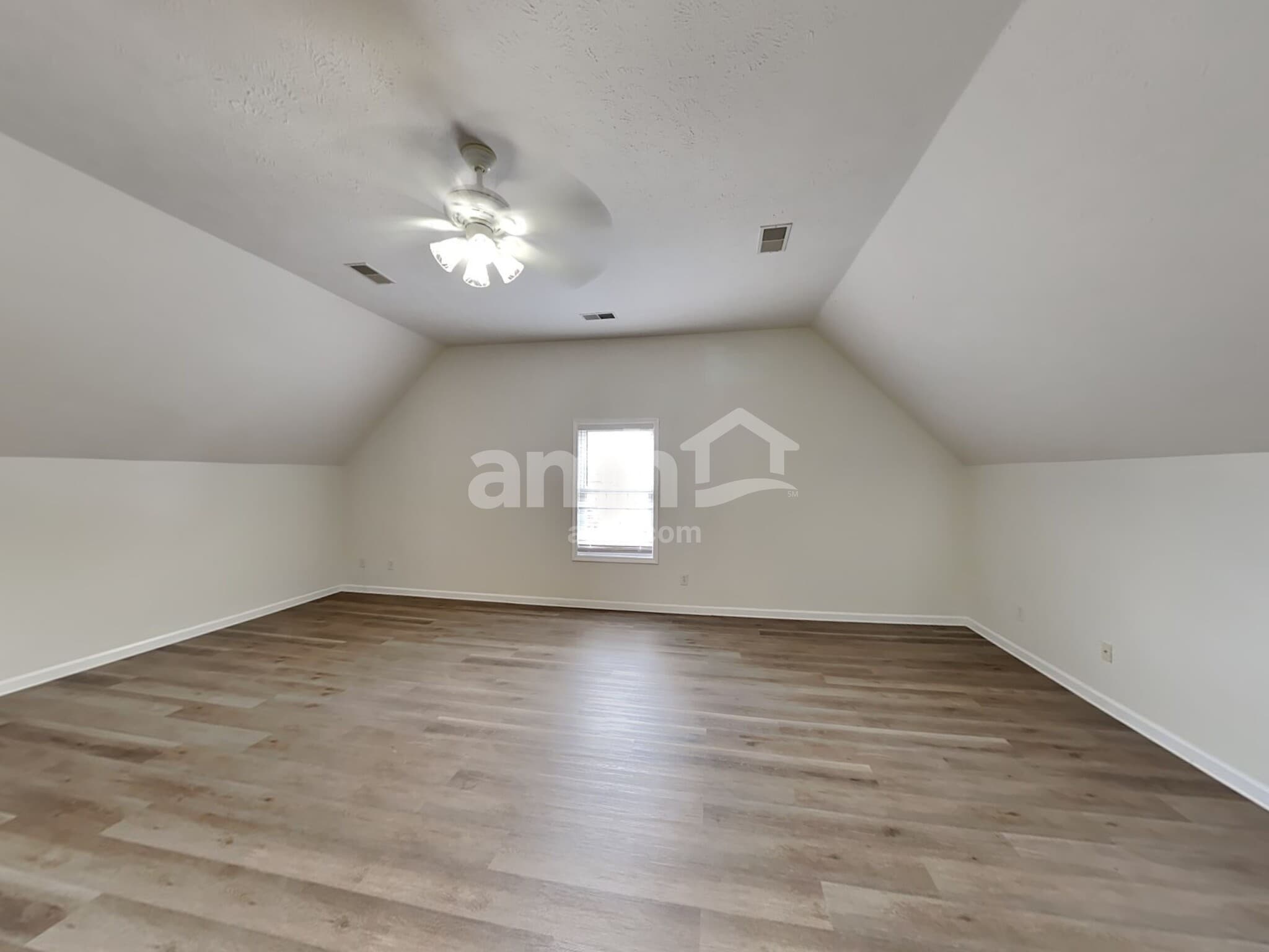 Building Photo - 3119 Lamura Ln