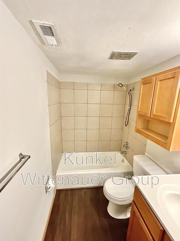 Building Photo - 1811 Jamestown Rd