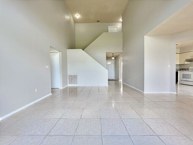 Building Photo - 4 Bedroom Upgraded Home for rent in Bermuda Bay