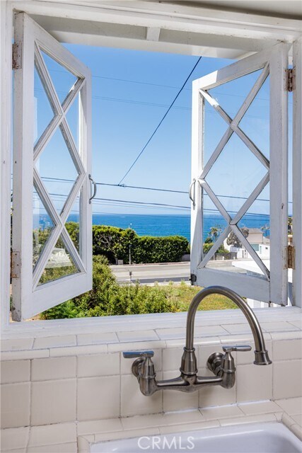 Building Photo - 31834 Virginia Way