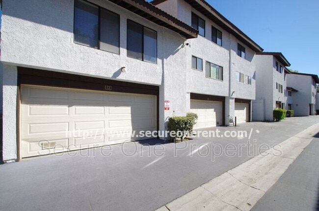 Building Photo - 6255 Canoga Ave