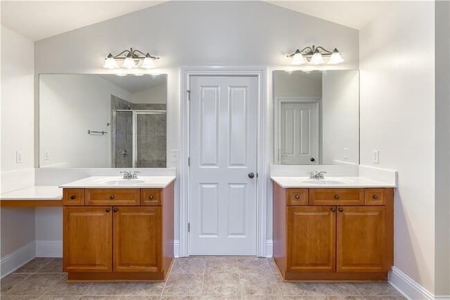 Building Photo - 4822 Abberley Ln