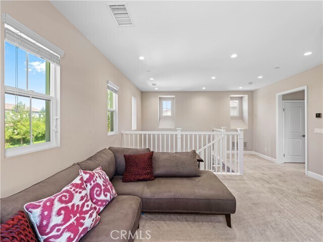 Building Photo - 88 Quill