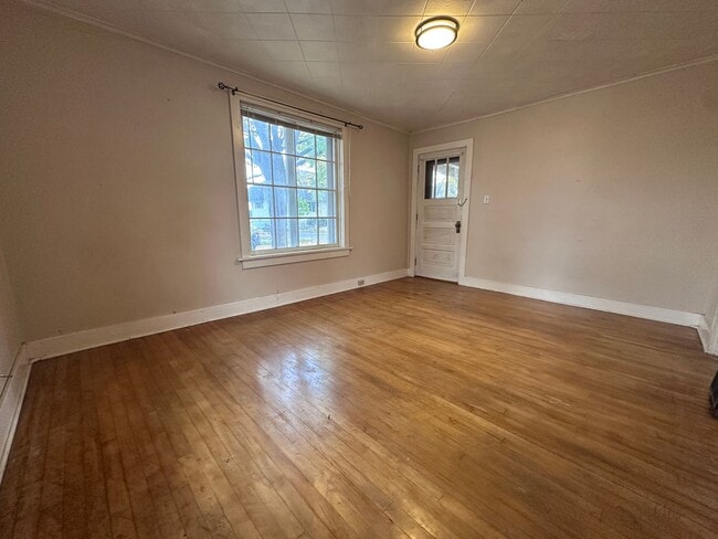 Building Photo - 120 N 4th Ave