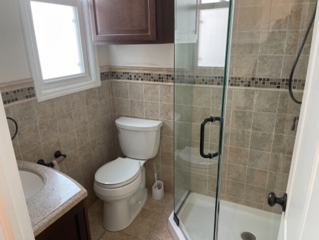 Building Photo - 31 Blakeley Pl