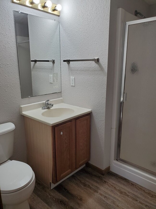 Building Photo - Beautiful home near Lake Sherwood. Washbur...
