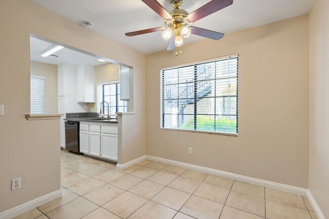 Building Photo - 4860 Nara Vista Way