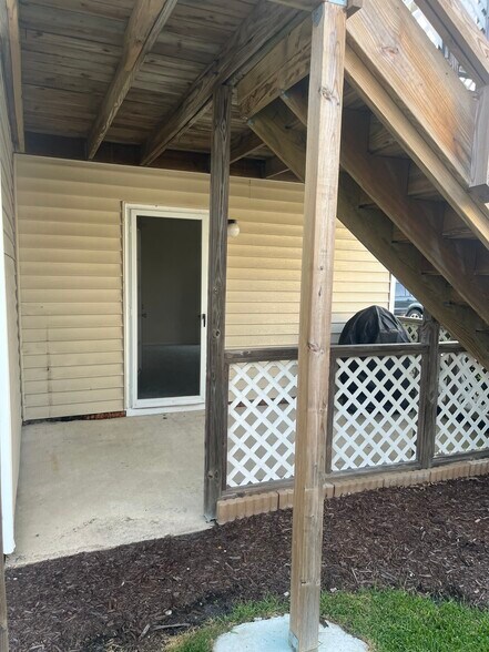Building Photo - 308 Thalia Station Ct