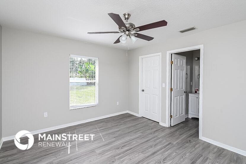 Building Photo - 734 Fox Lake Dr