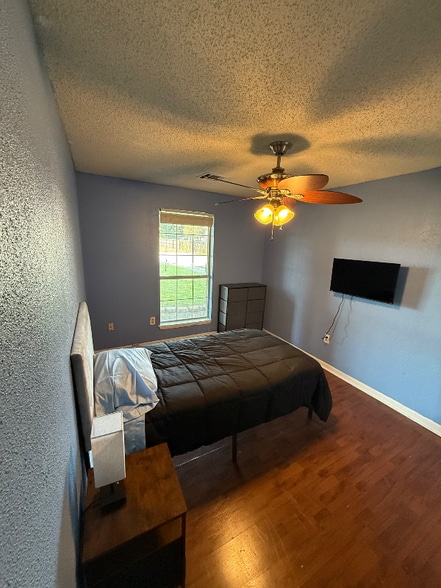 Building Photo - 1330 Horace St