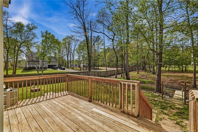 Building Photo - 50 Dino Ct