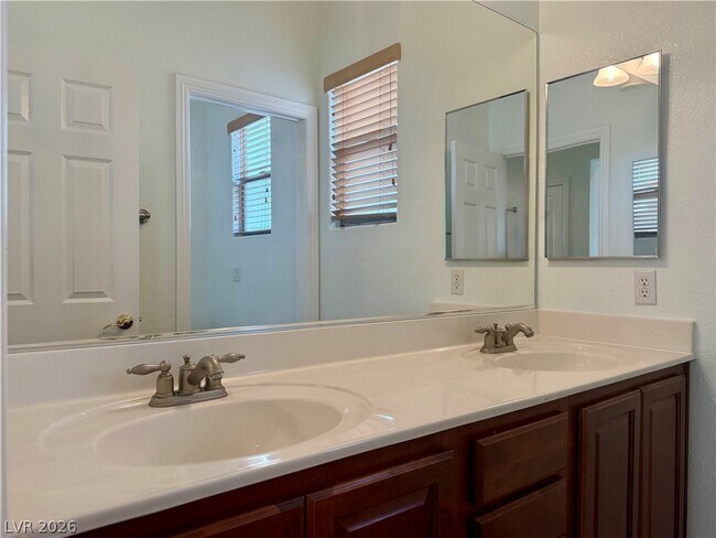 Building Photo - 7873 Sleeping Lily Dr