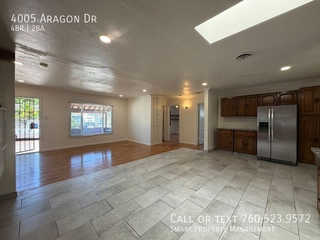 Building Photo - 4005 Aragon Dr
