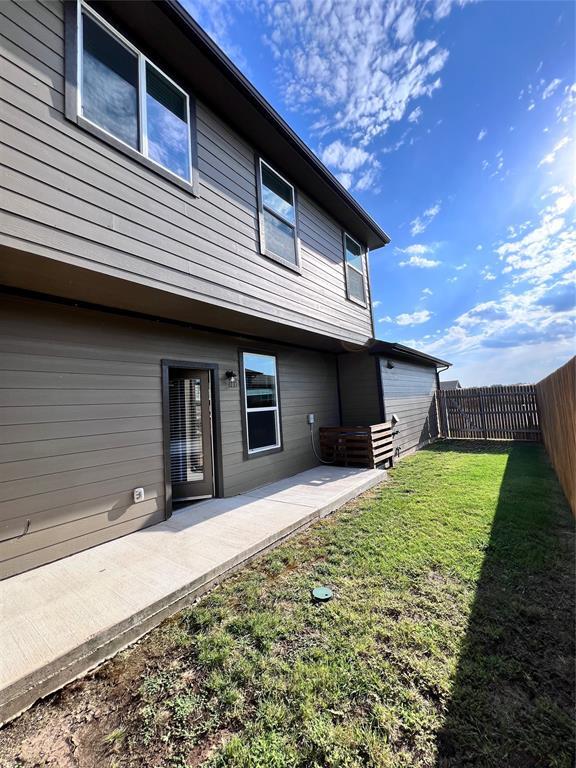 Building Photo - 10604 Tildon Ave