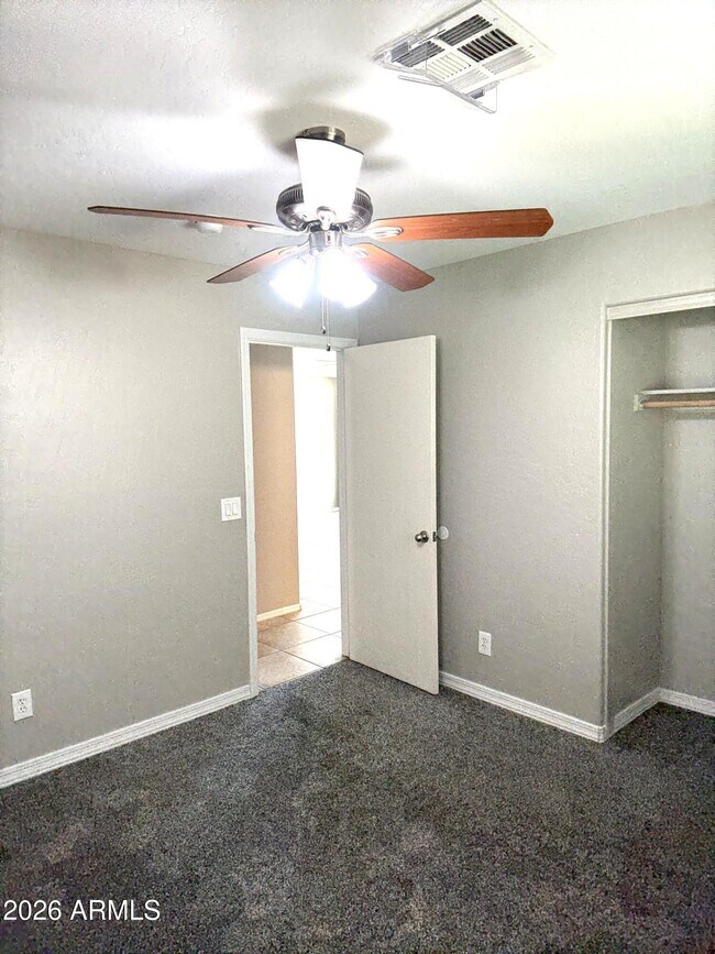 Building Photo - 14869 W Caribbean Ln