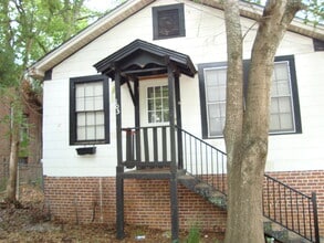 Building Photo - 105 N Meridian St