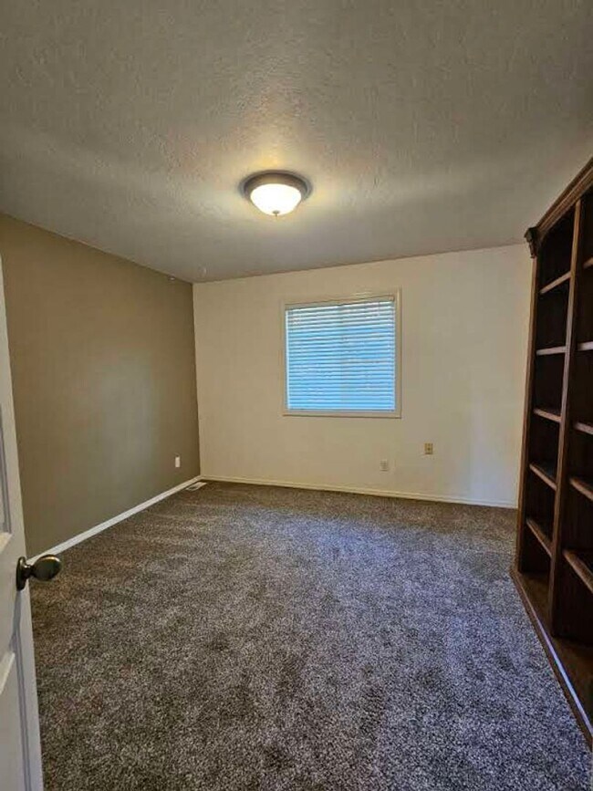 Building Photo - Short term lease - Eagle Idaho